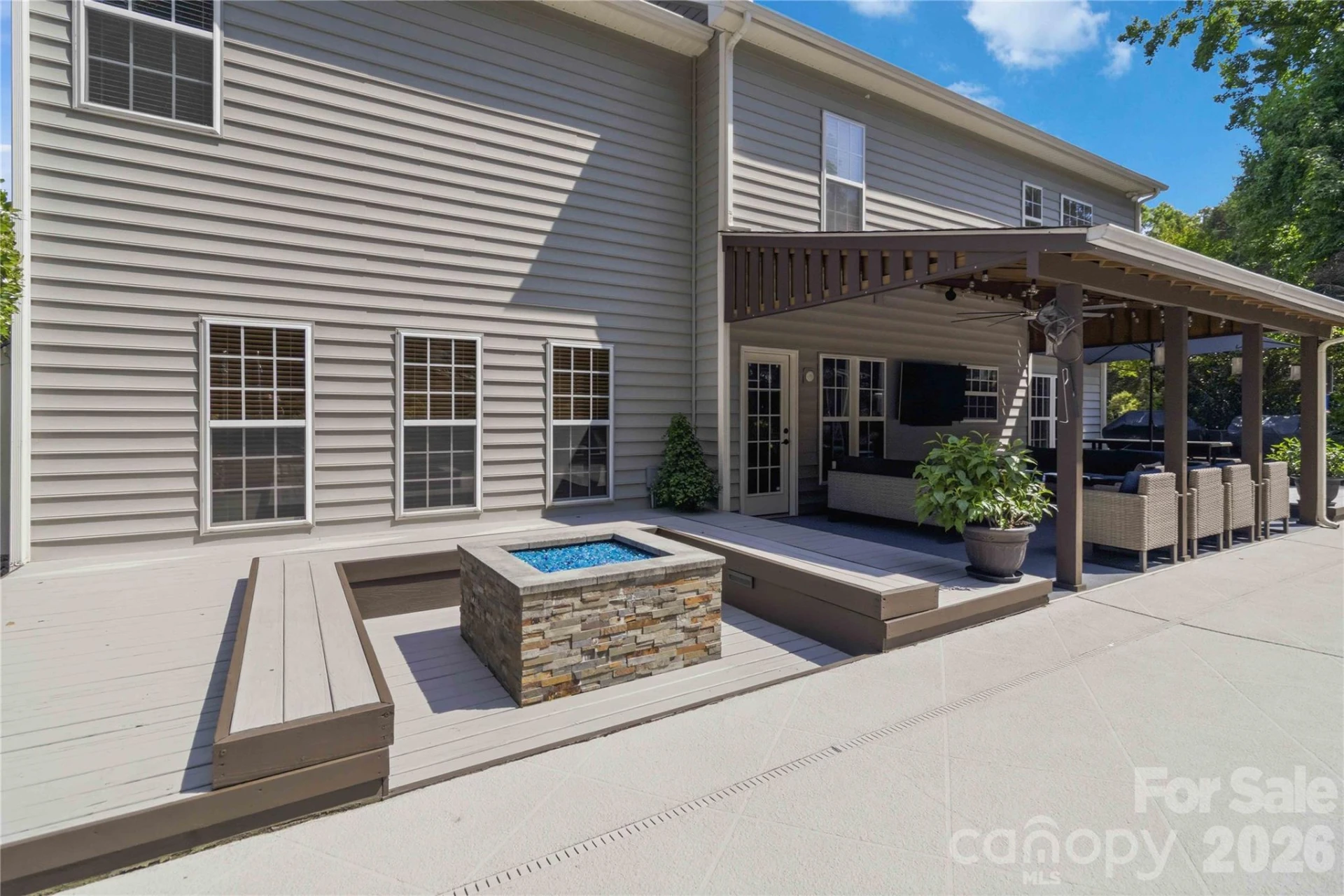 544 Saint George Road - Photo 8