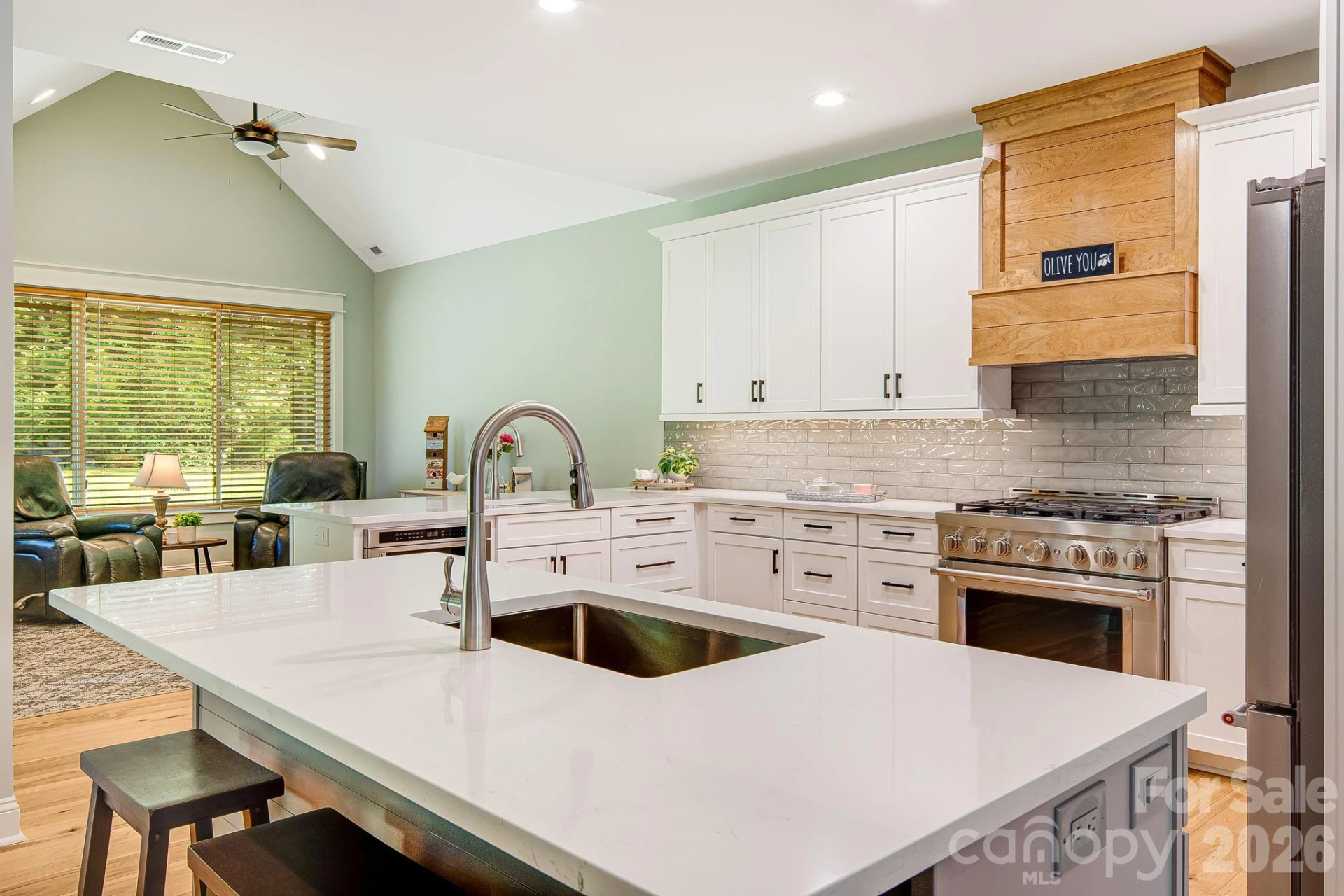 30 Shipman Parkway - Photo 12