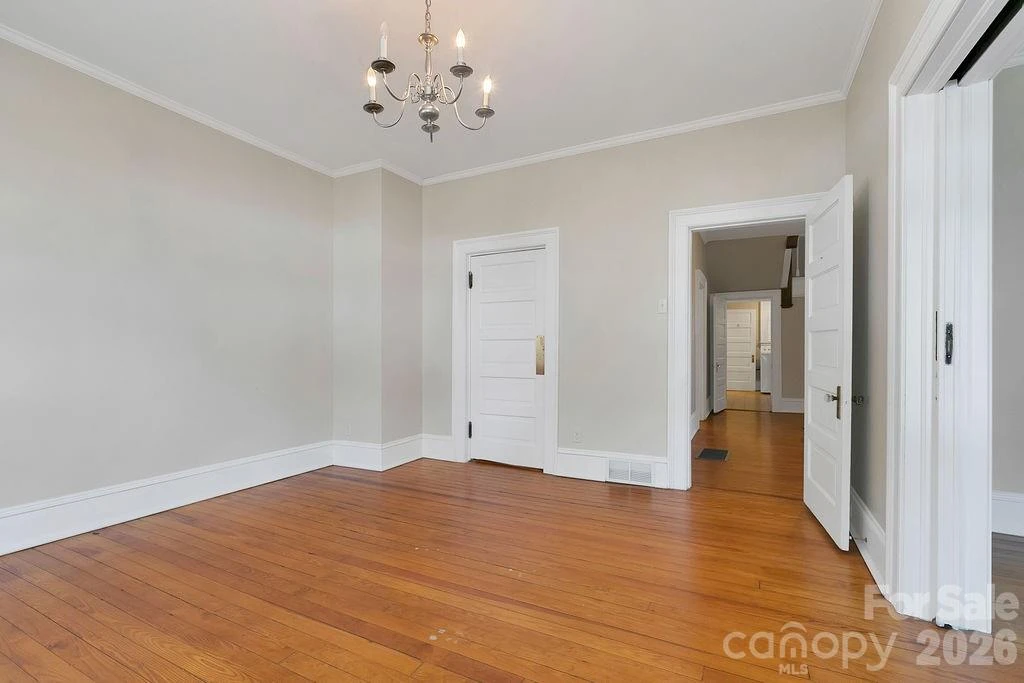 208 Probart Street - Photo 18