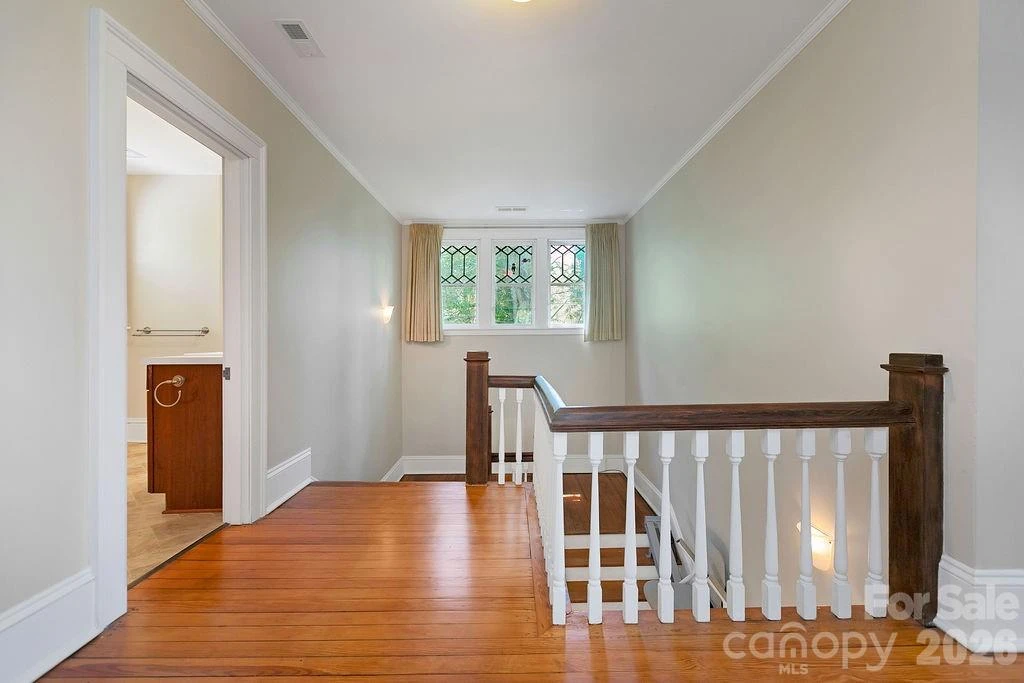208 Probart Street - Photo 32