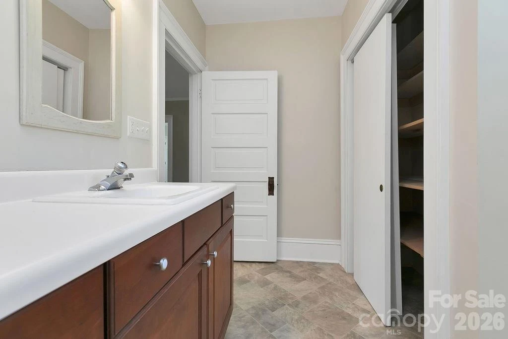 208 Probart Street - Photo 34