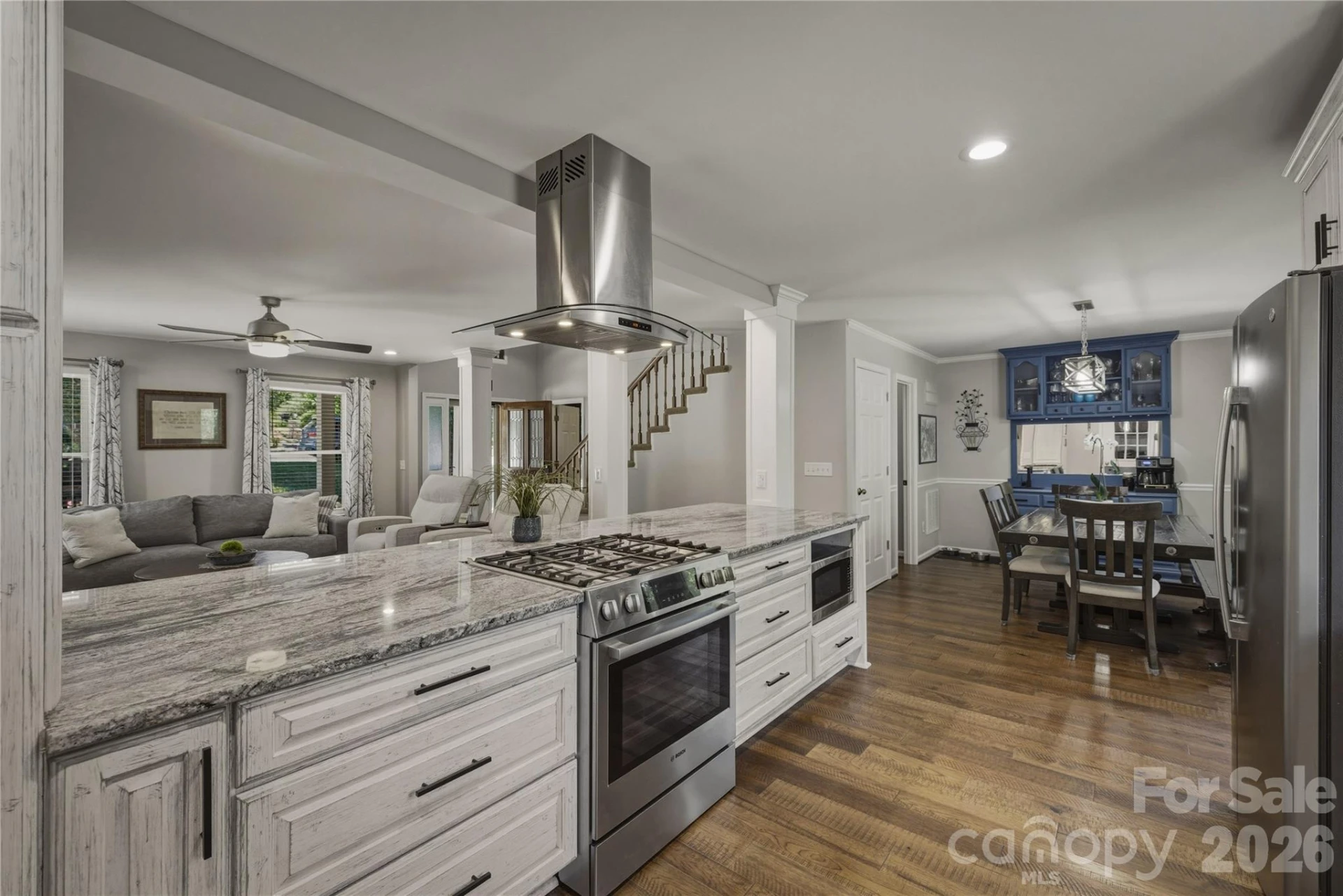 204 Constitution Drive - Photo 7