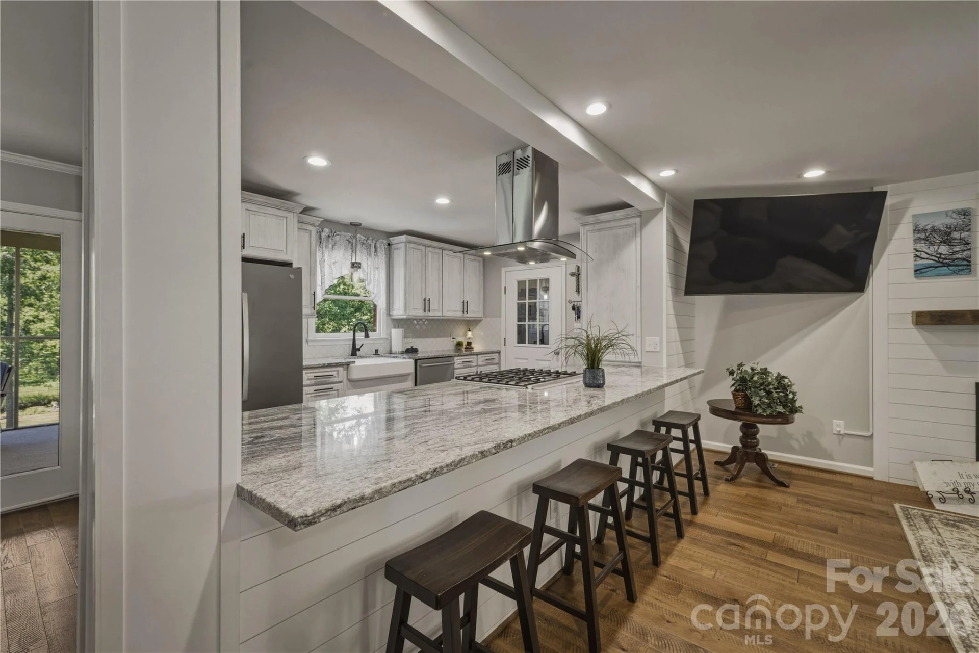 204 Constitution Drive - Photo 8