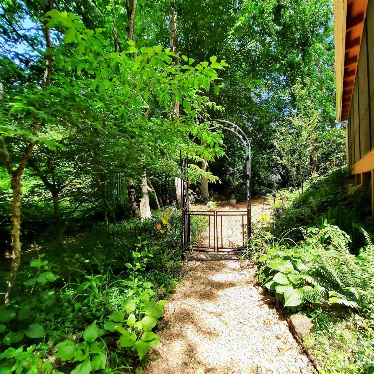 9 Firestone Court - Photo 8
