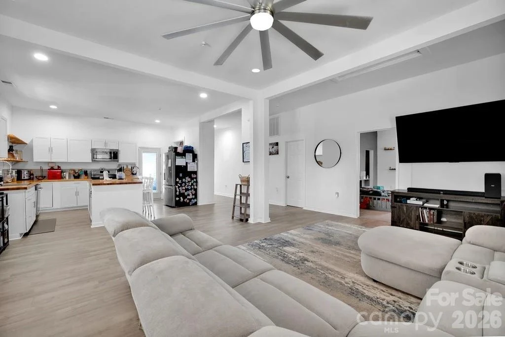 512 12th Street - Photo 4