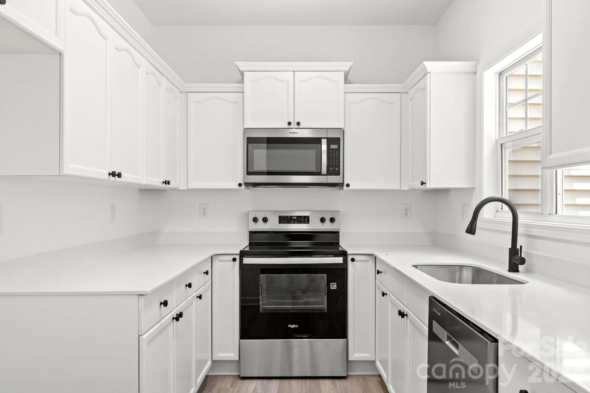 5536 Franklin Springs Circle - Photo 10
