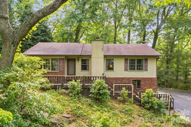 636 Goldview Drive, Hendersonville, NC, 28791