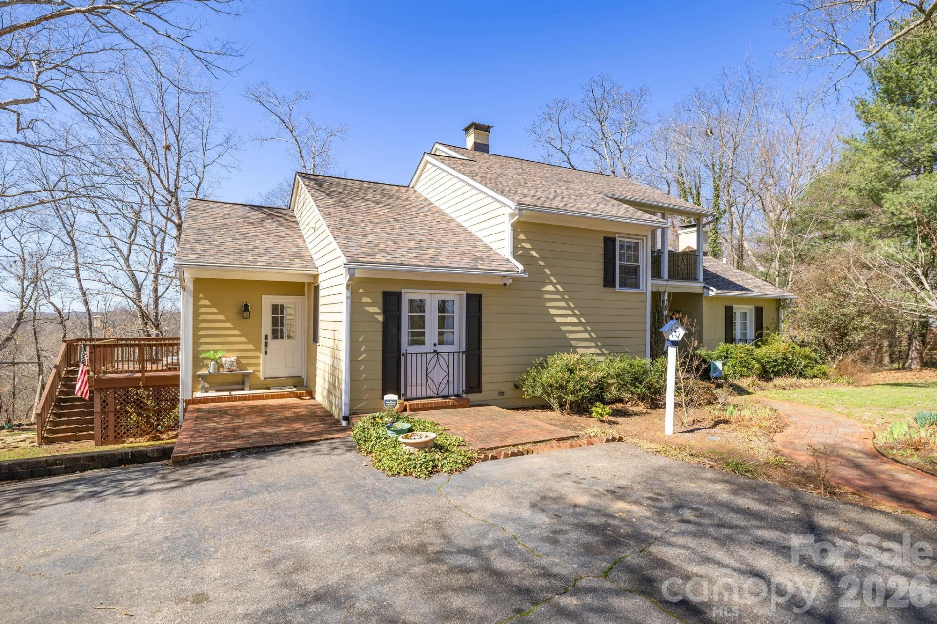 651 Highland Drive - Photo 4