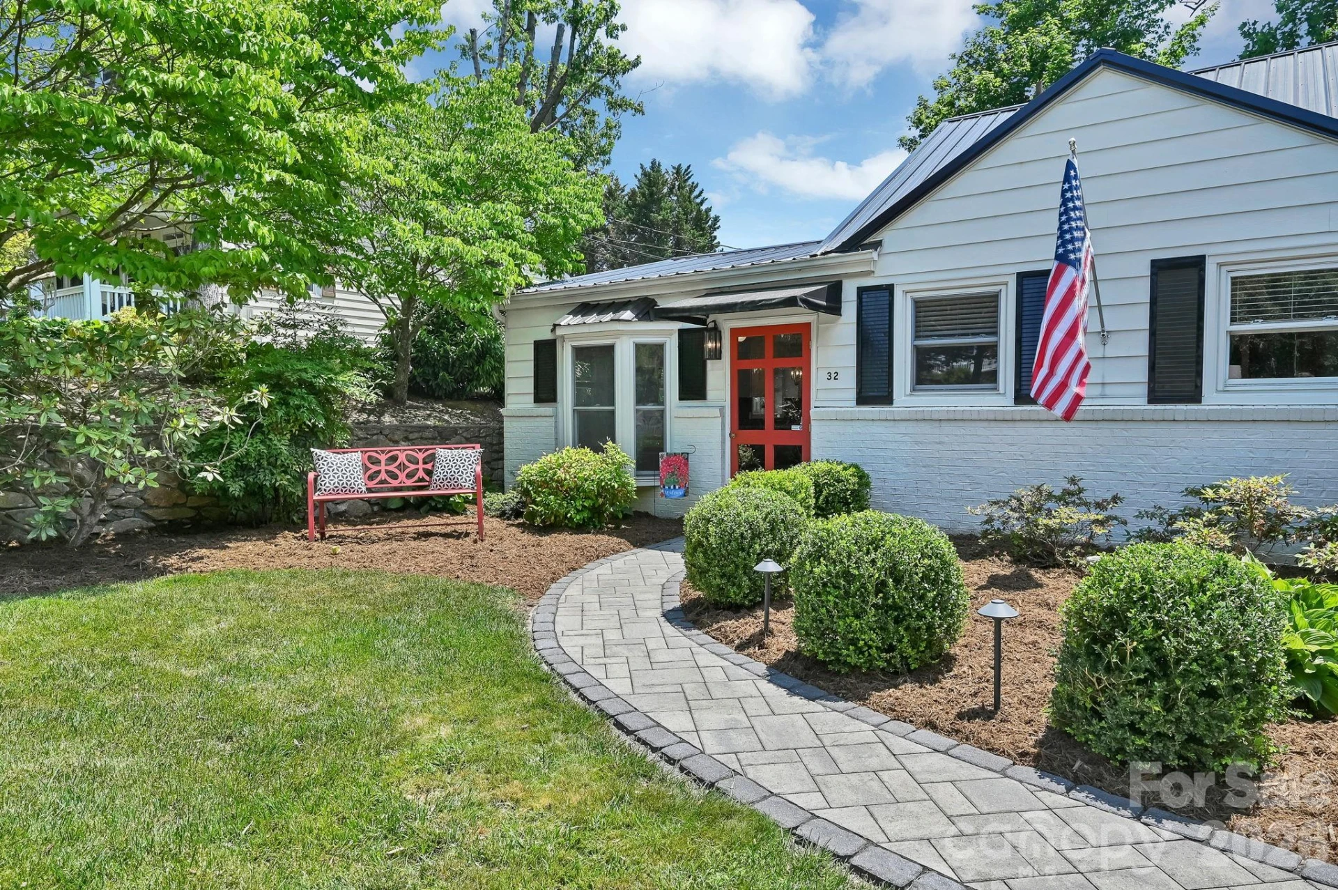 32 Central Avenue - Photo 3