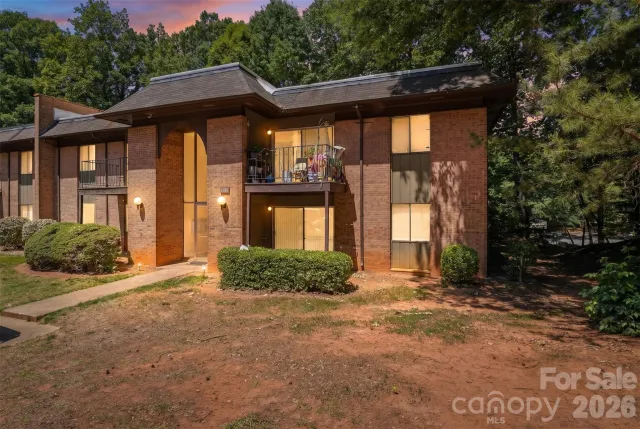 305 Orchard Trace Lane, Charlotte, NC, 28213