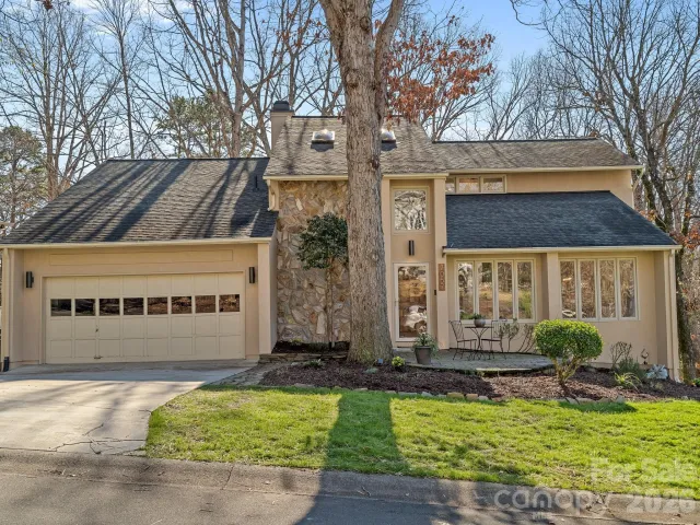 7057 Mariners Court