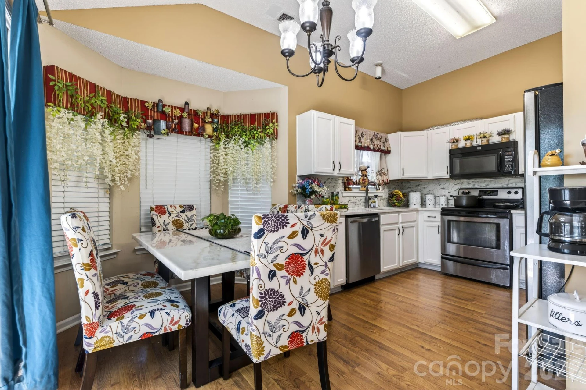 13908 Mcgloughlin Way Court - Photo 11