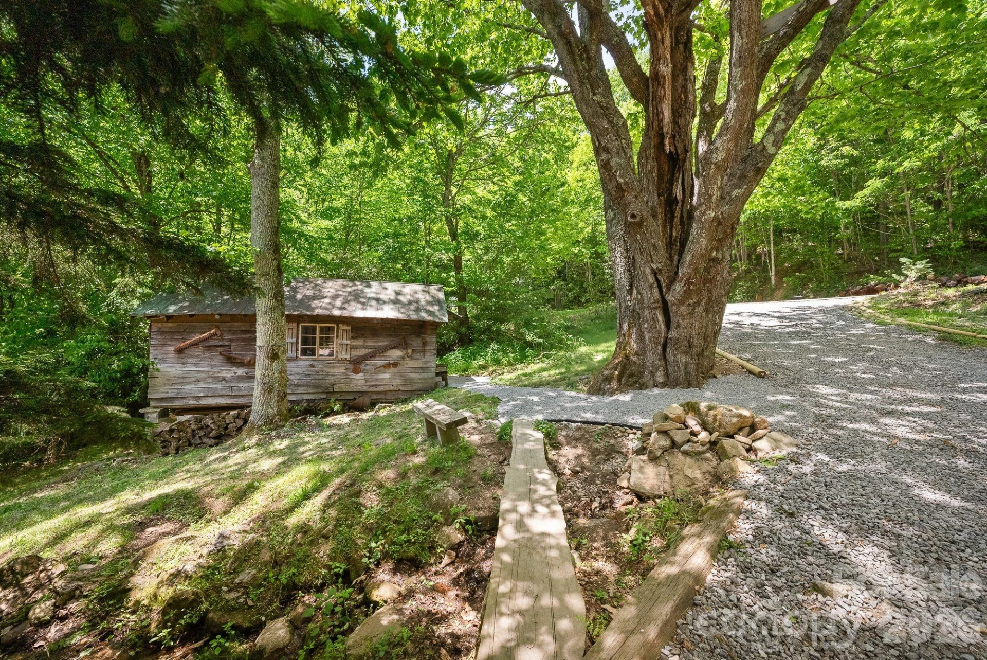 4606 Hemphill Road - Photo 18