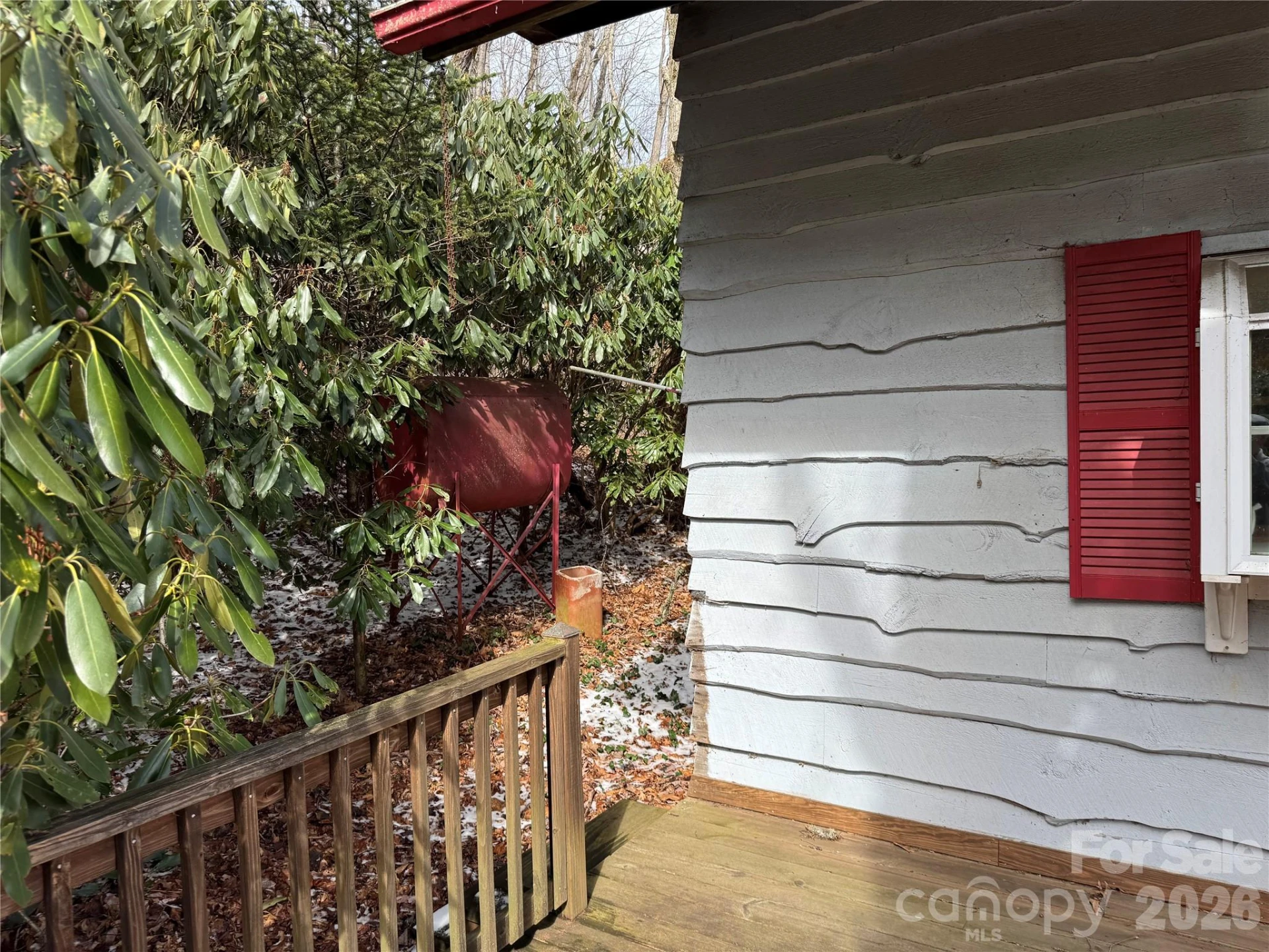 2085 Laurel Road - Photo 2