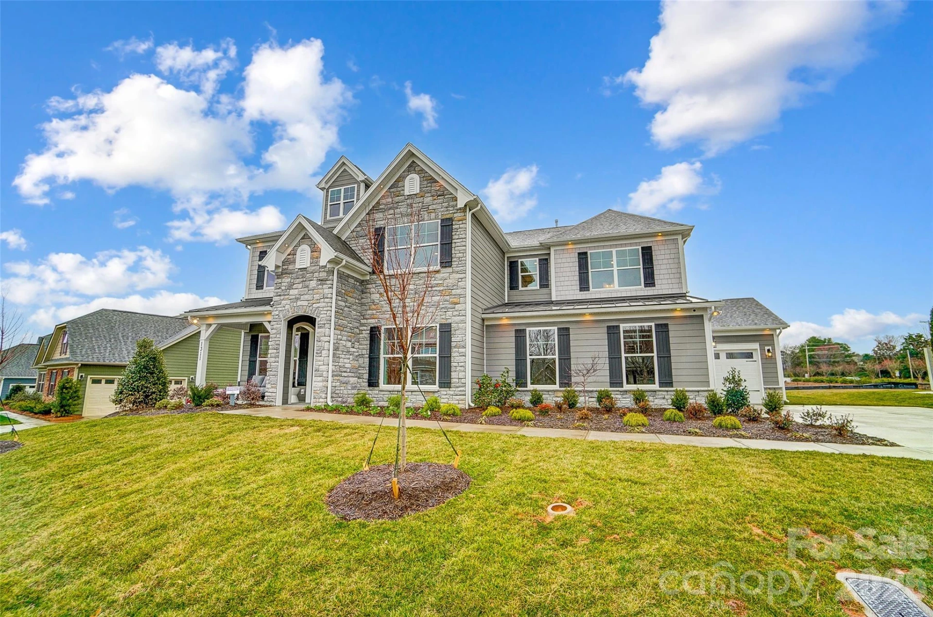 1311 Wiggins Drive - Photo 2