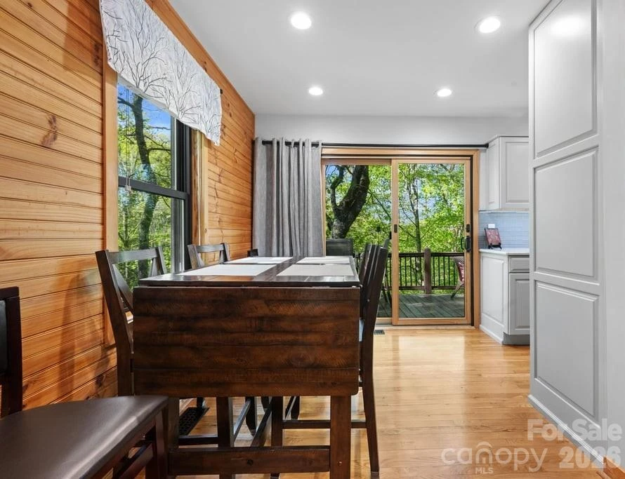 133 Brown Mountain Ridge Road - Photo 11