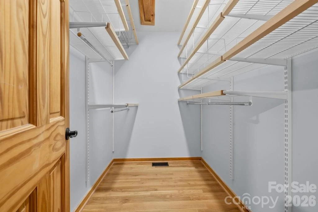 133 Brown Mountain Ridge Road - Photo 30