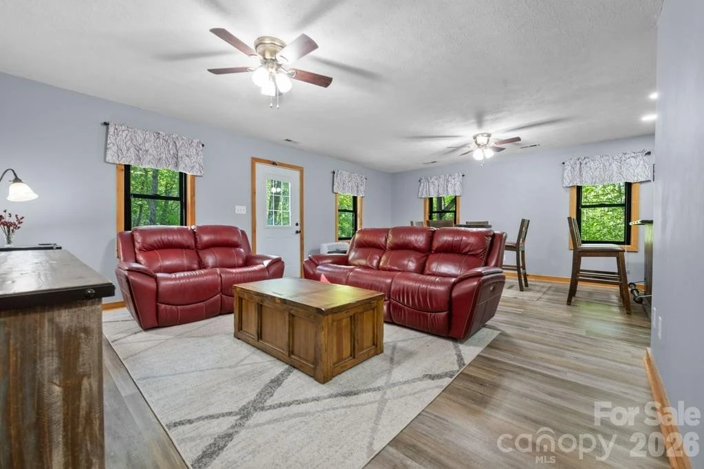 133 Brown Mountain Ridge Road - Photo 33