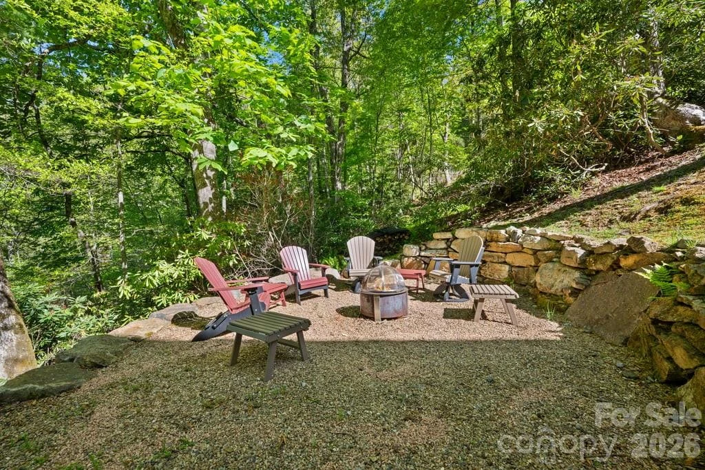 133 Brown Mountain Ridge Road - Photo 40