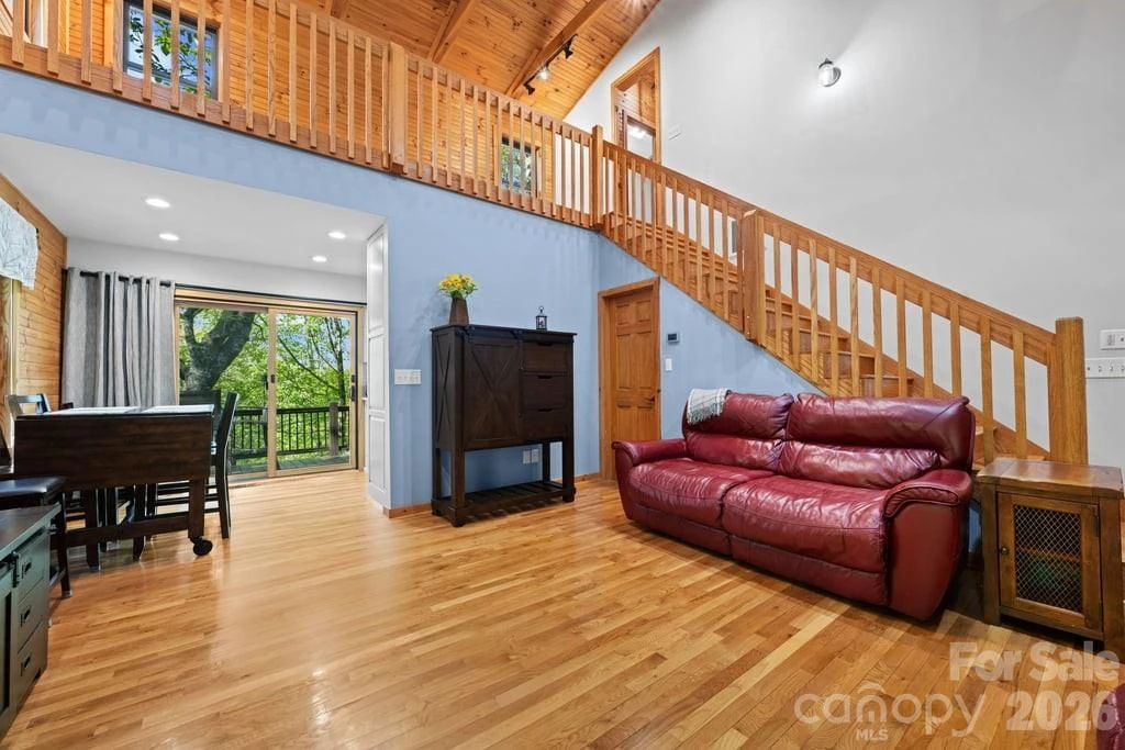 133 Brown Mountain Ridge Road - Photo 8