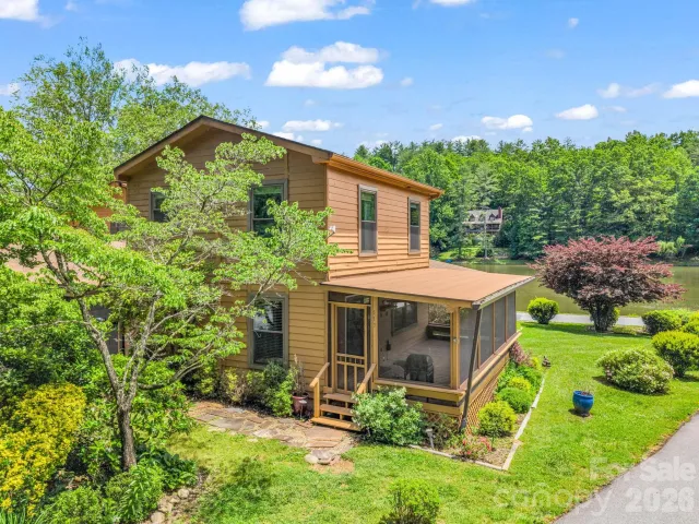 117 Willow Way, Hendersonville, NC, 28739