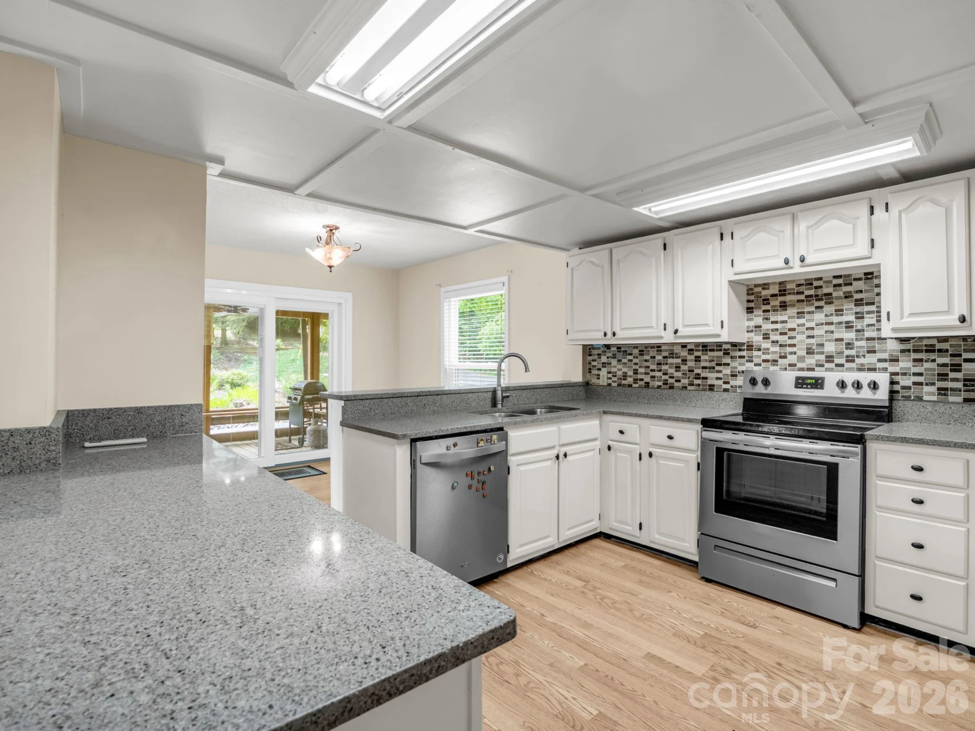 117 Willow Way - Photo 32