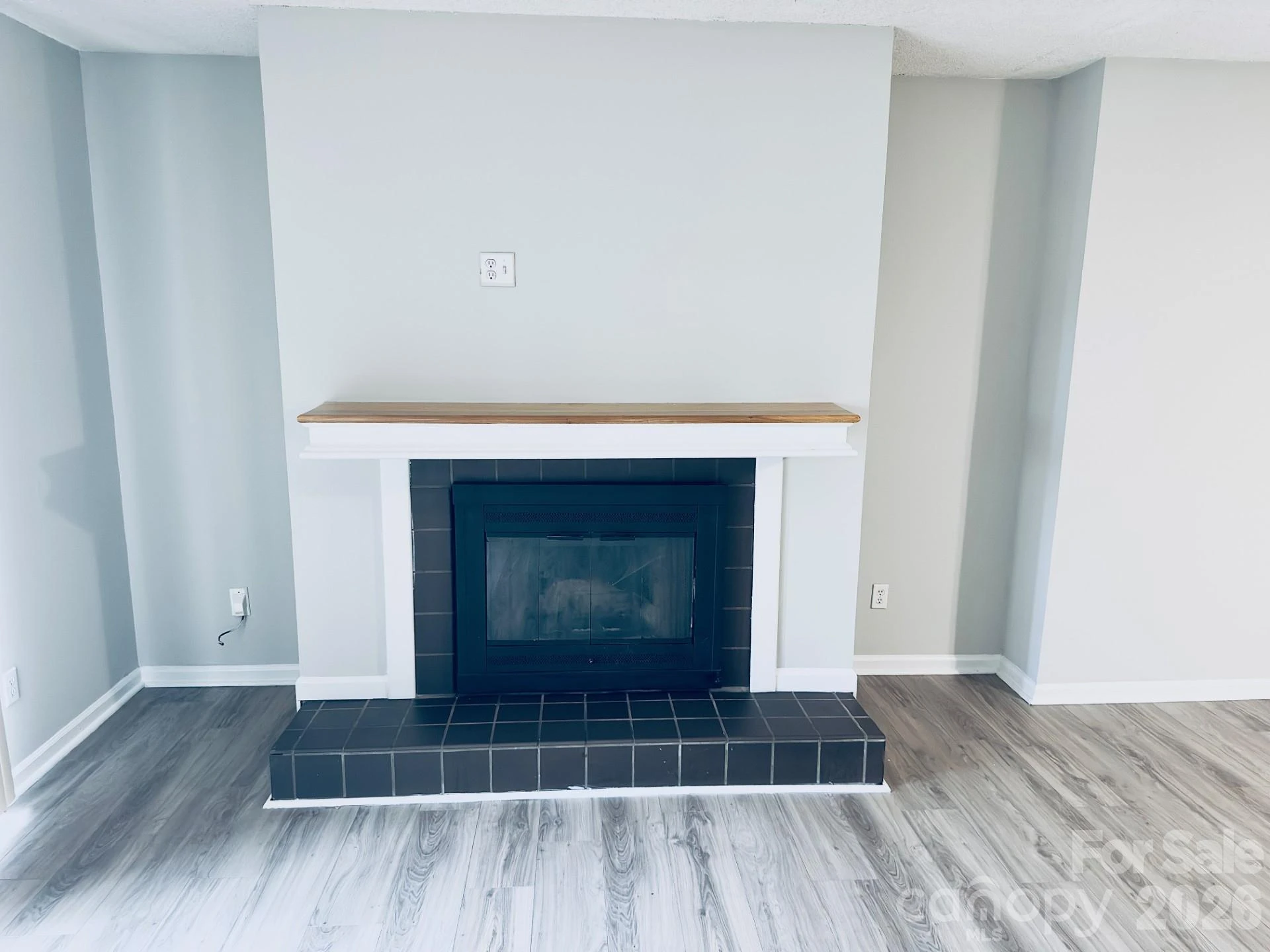9039 J M Keynes Drive - Photo 2