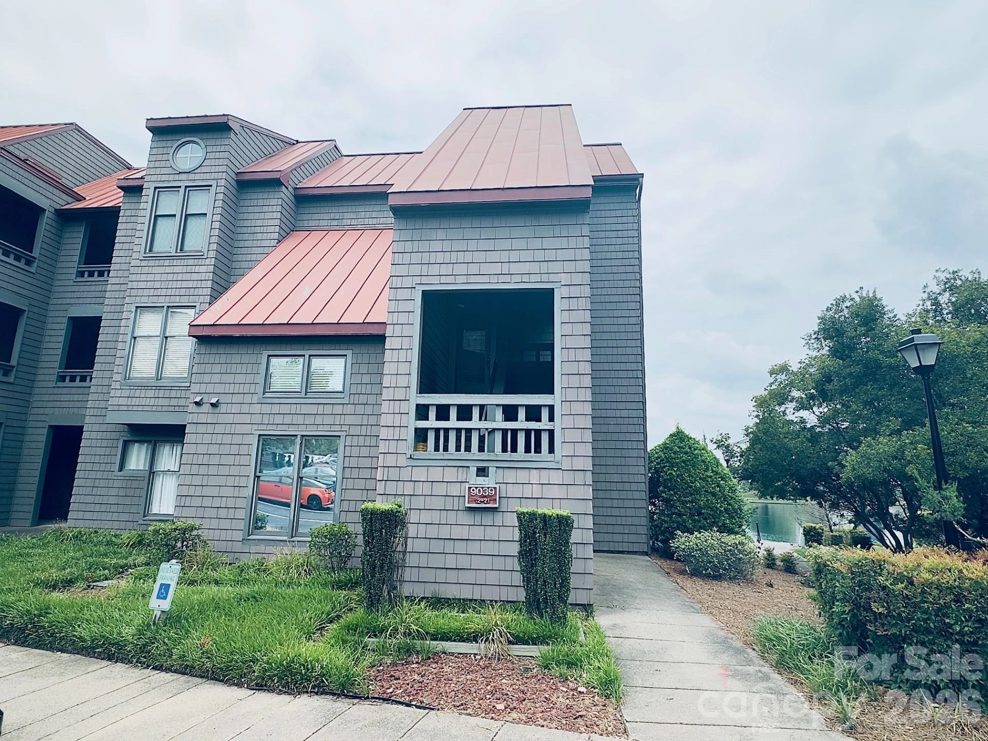 9039 J M Keynes Drive - Photo 14