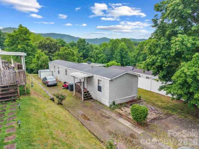 15 spring Street, Candler, NC, 28715