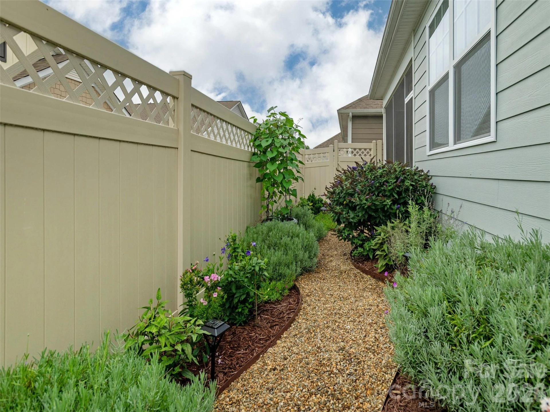 743 Summerfield Place - Photo 36