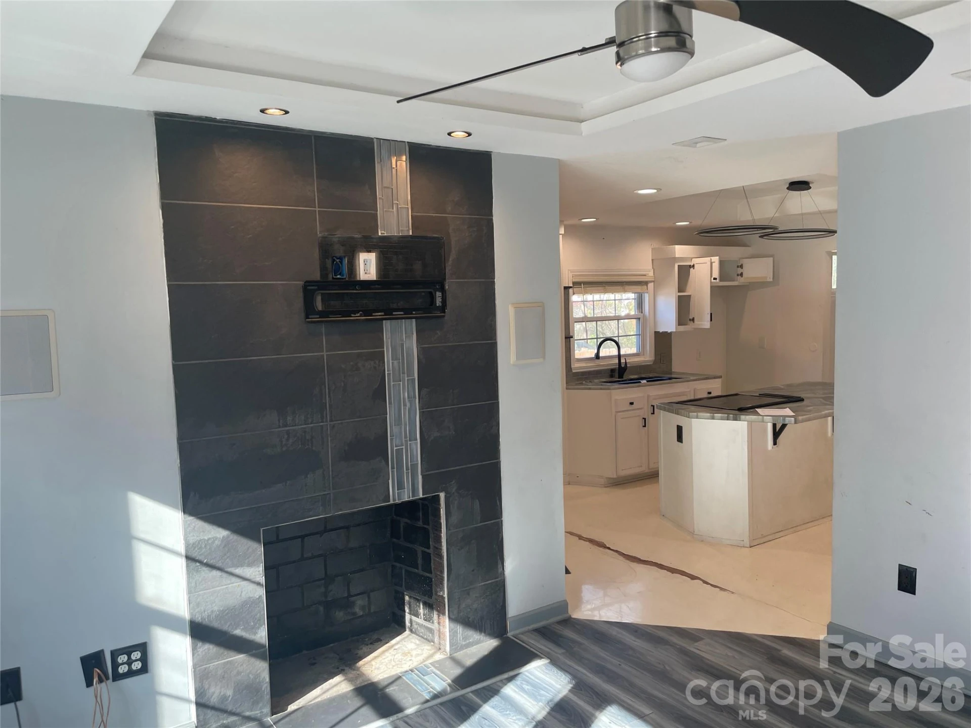 110 Sterling Street - Photo 3