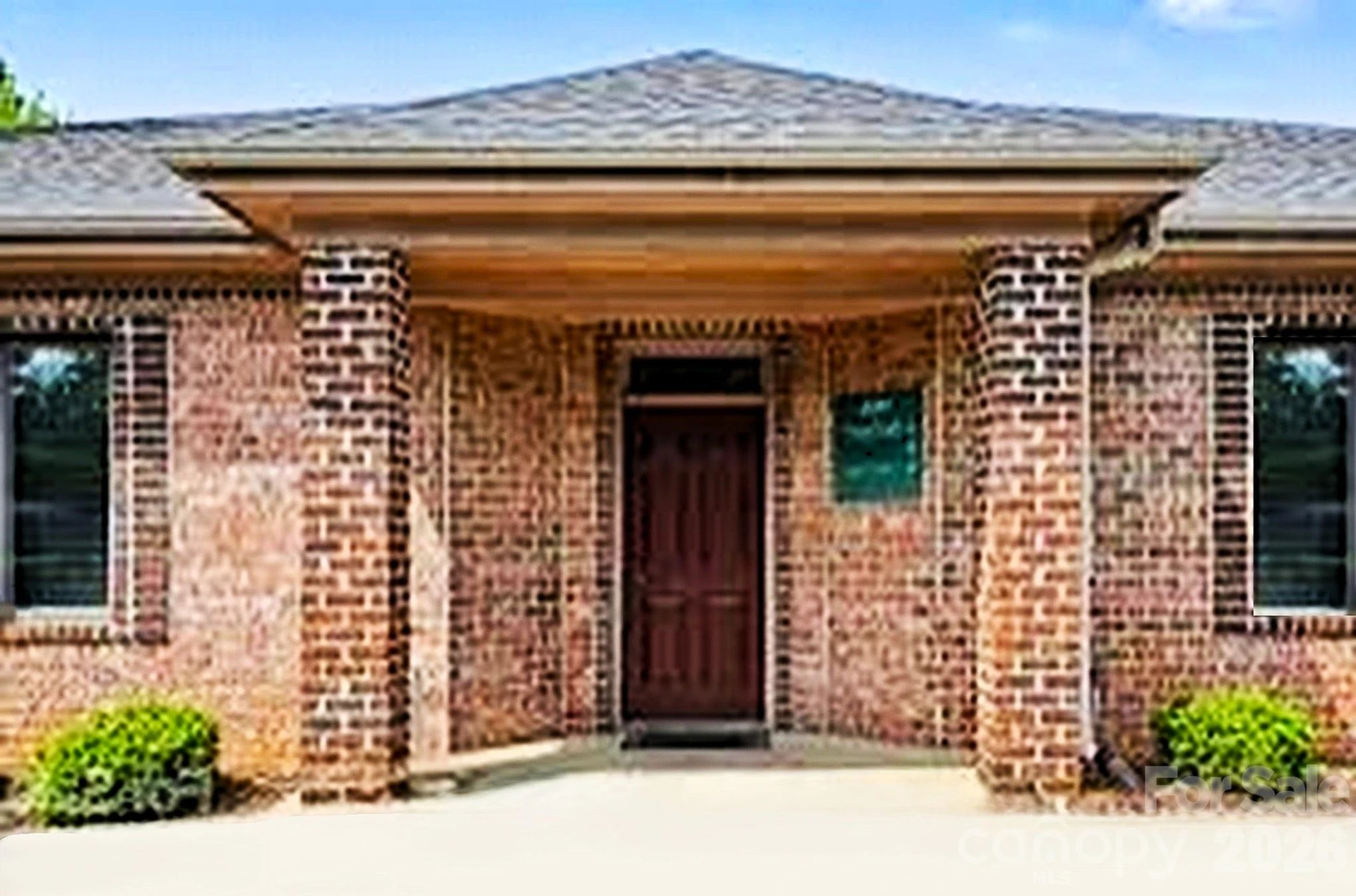 1977 J N Pease Place #204
