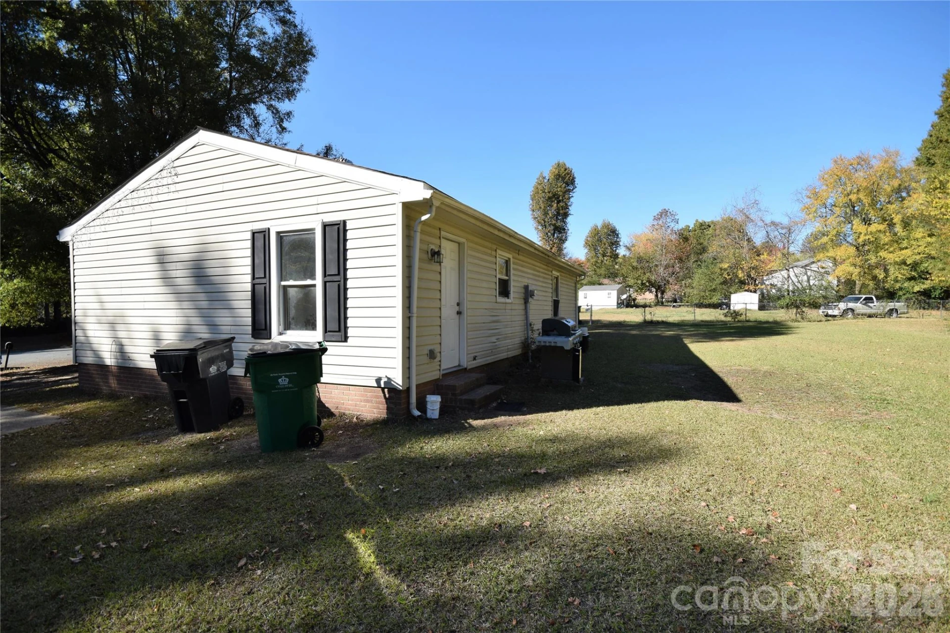 403 Stirrup Court - Photo 2