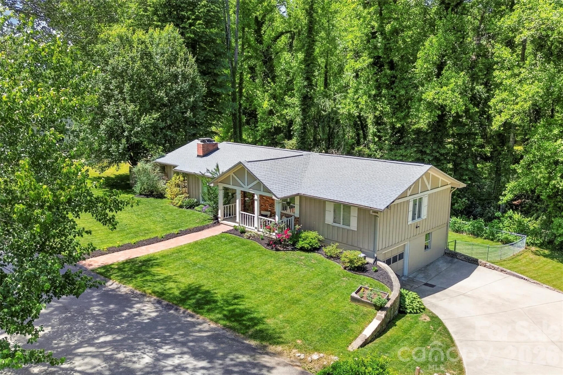711 Oak Terrace Lane - Photo 3
