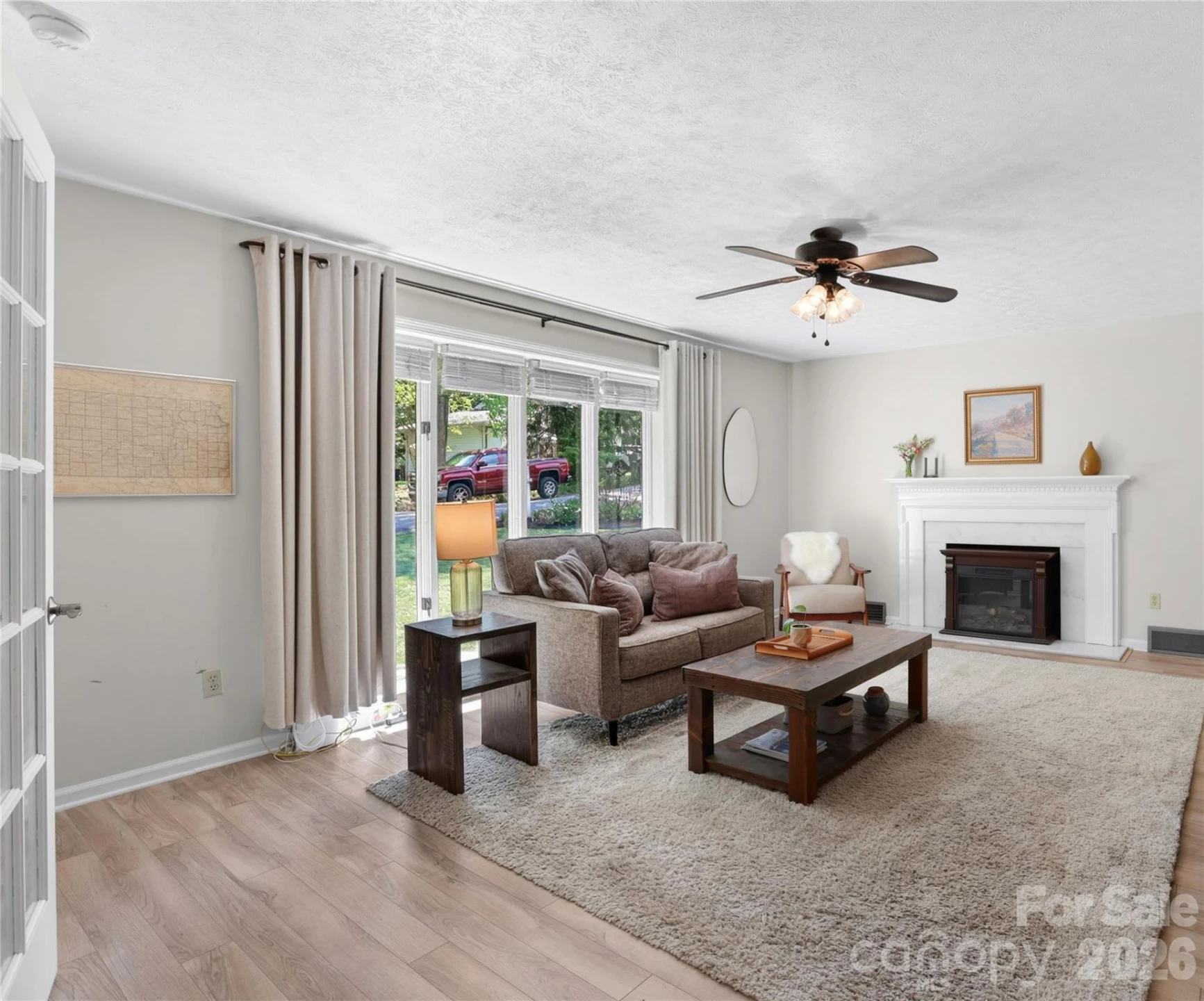 711 Oak Terrace Lane - Photo 4