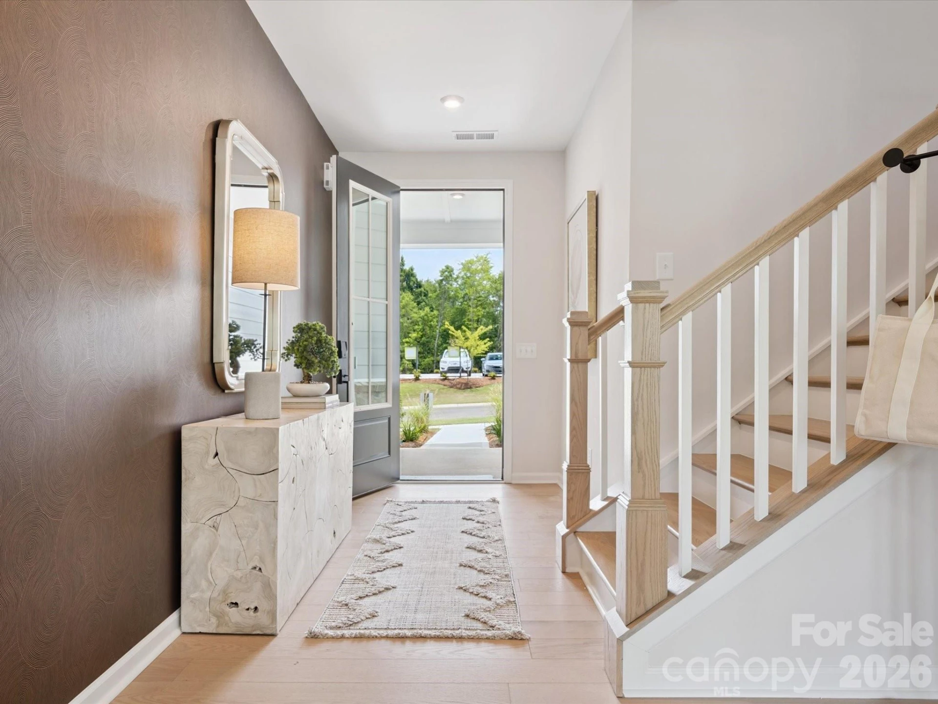 512 Webster Lane - Photo 2