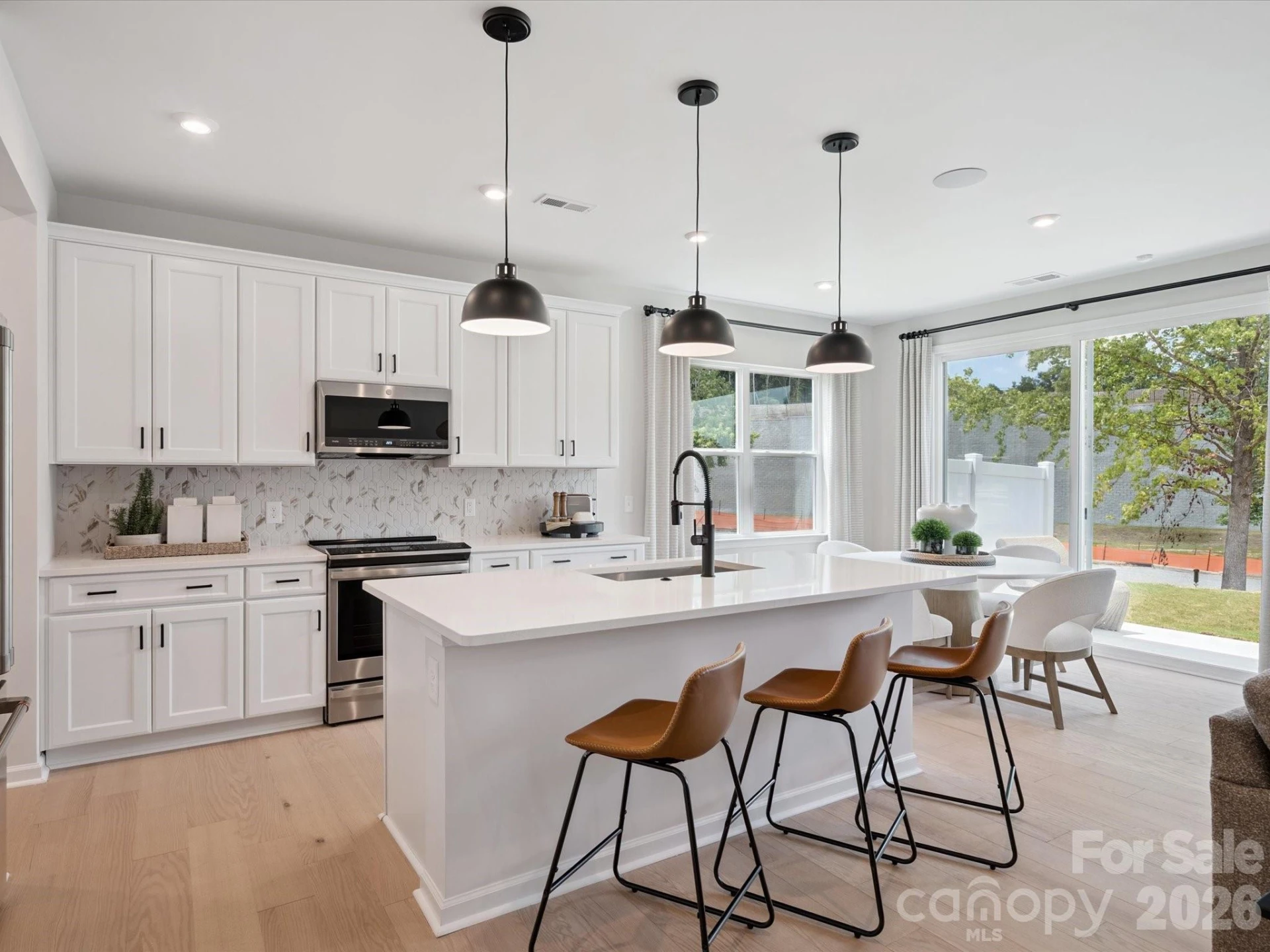 512 Webster Lane - Photo 6