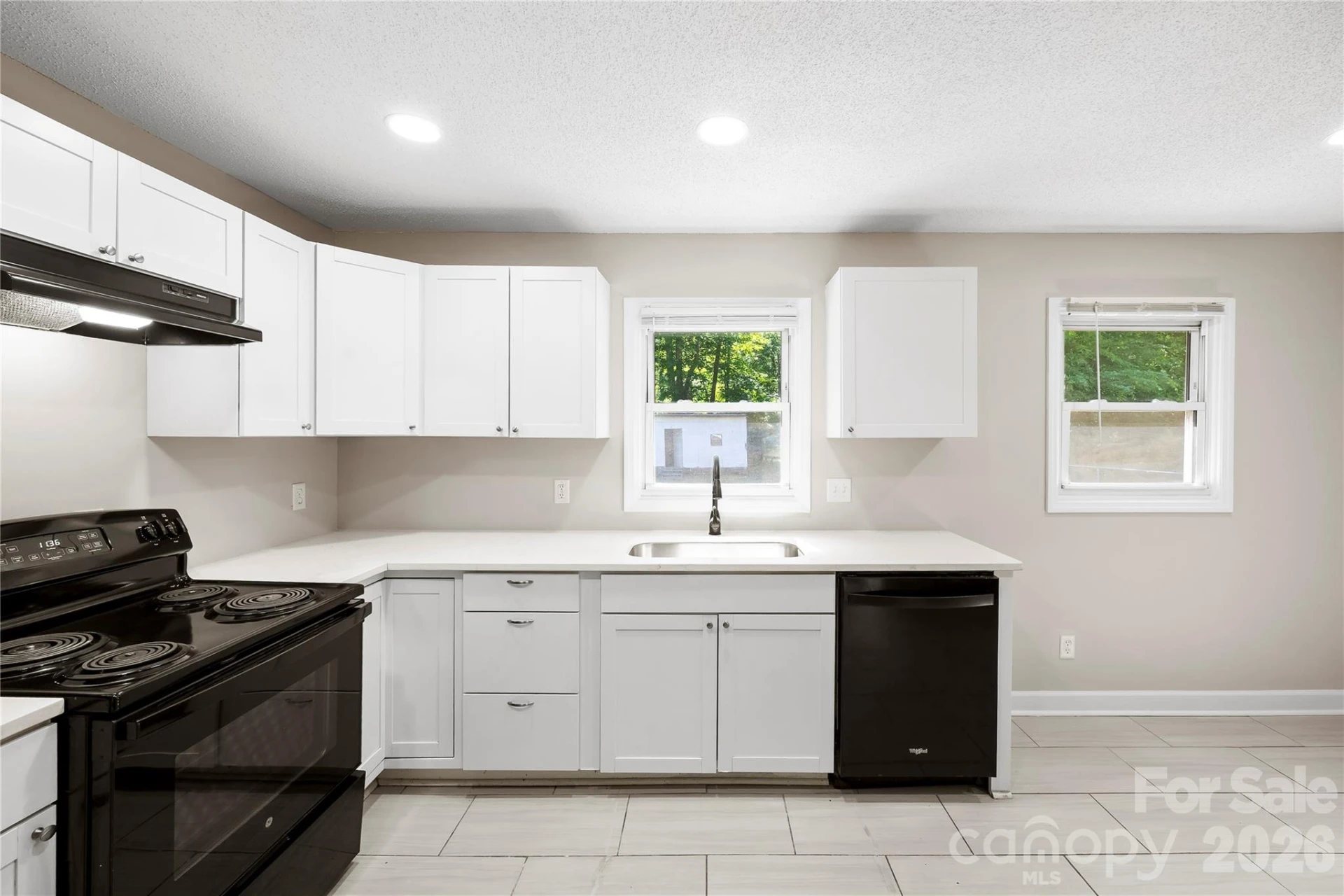 723 Vancouver Lane - Photo 3