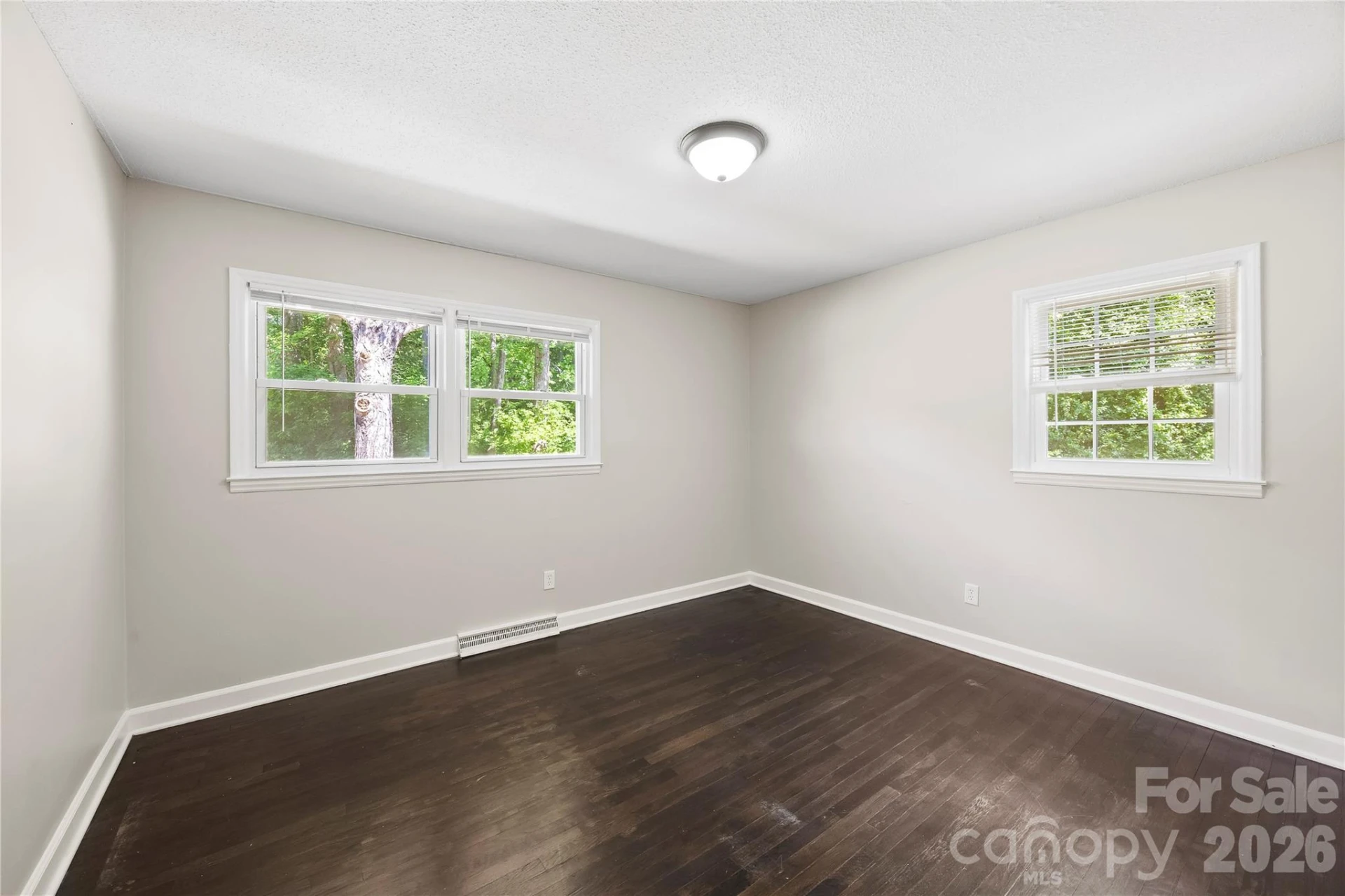 723 Vancouver Lane - Photo 4