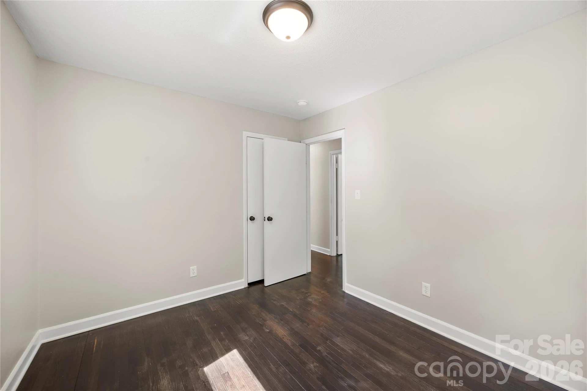 723 Vancouver Lane - Photo 6