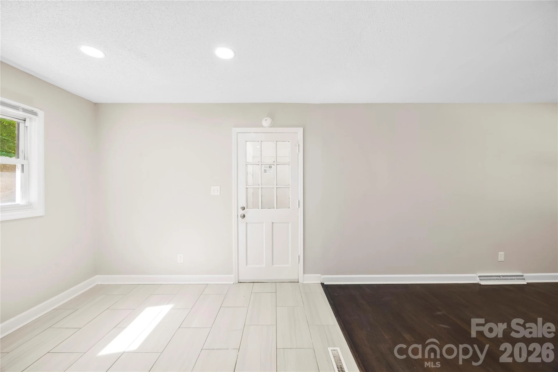 723 Vancouver Lane - Photo 9