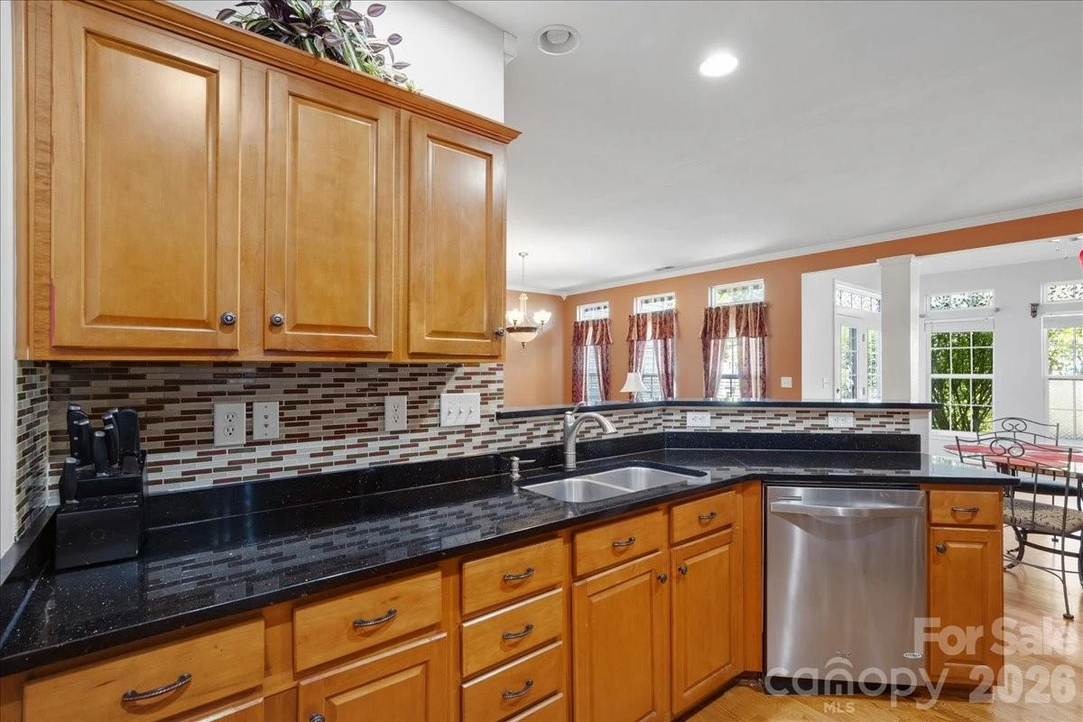 4209 Piccadilly Lane - Photo 6