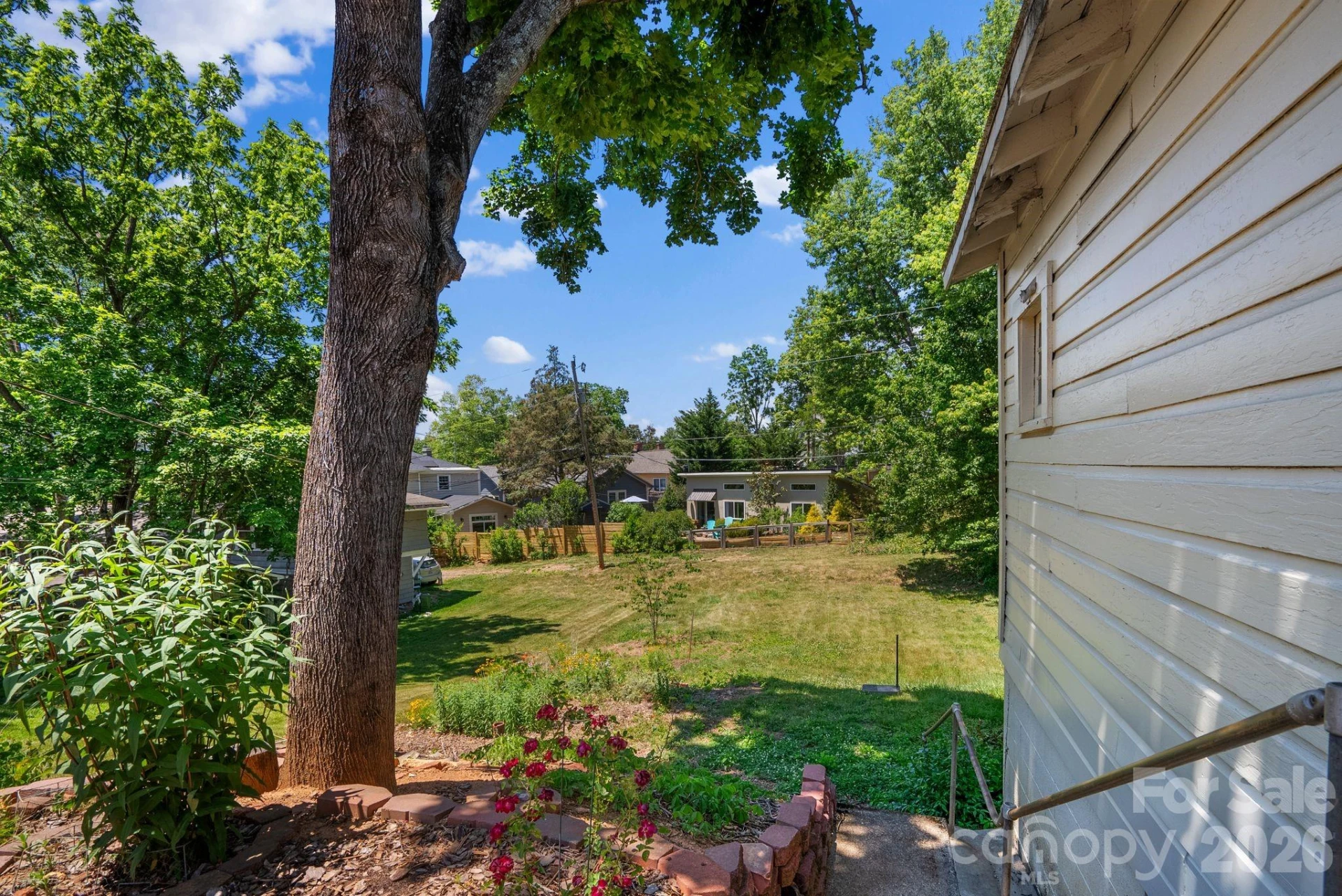 111 Norwood Avenue - Photo 20