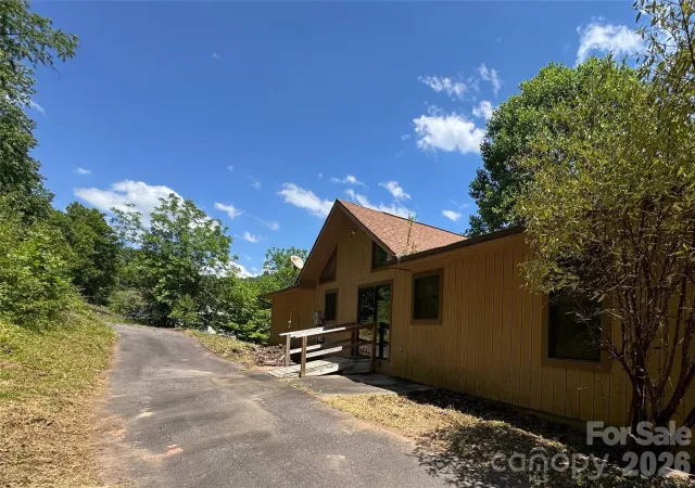 64 Dillingham Road