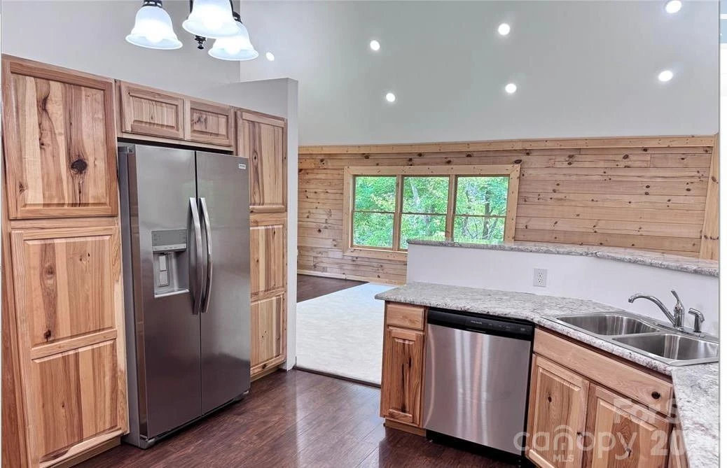 231 Blue Bird Road - Photo 8