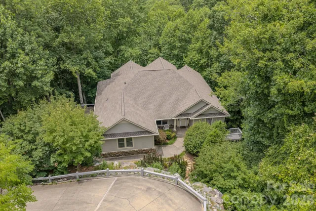 329 Mountain Crest Drive, Hendersonville, NC, 28739