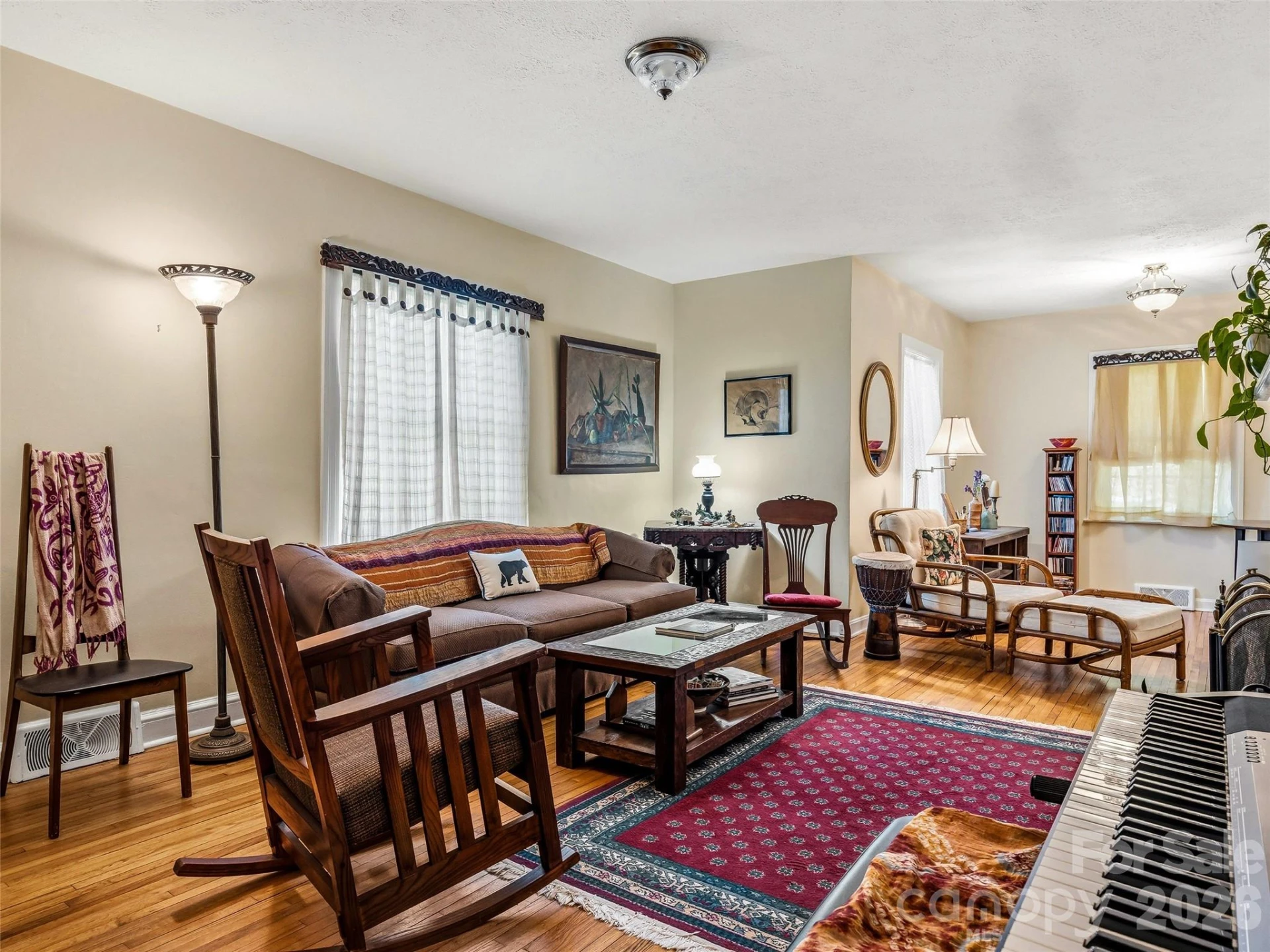 28 Canterbury Road - Photo 4