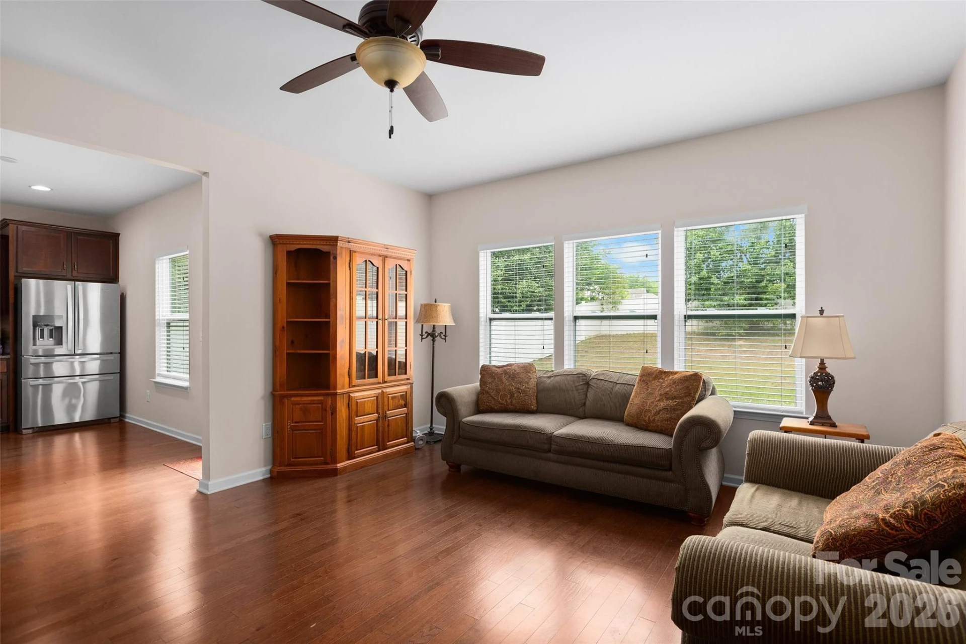 427 Inlet Place Drive - Photo 2