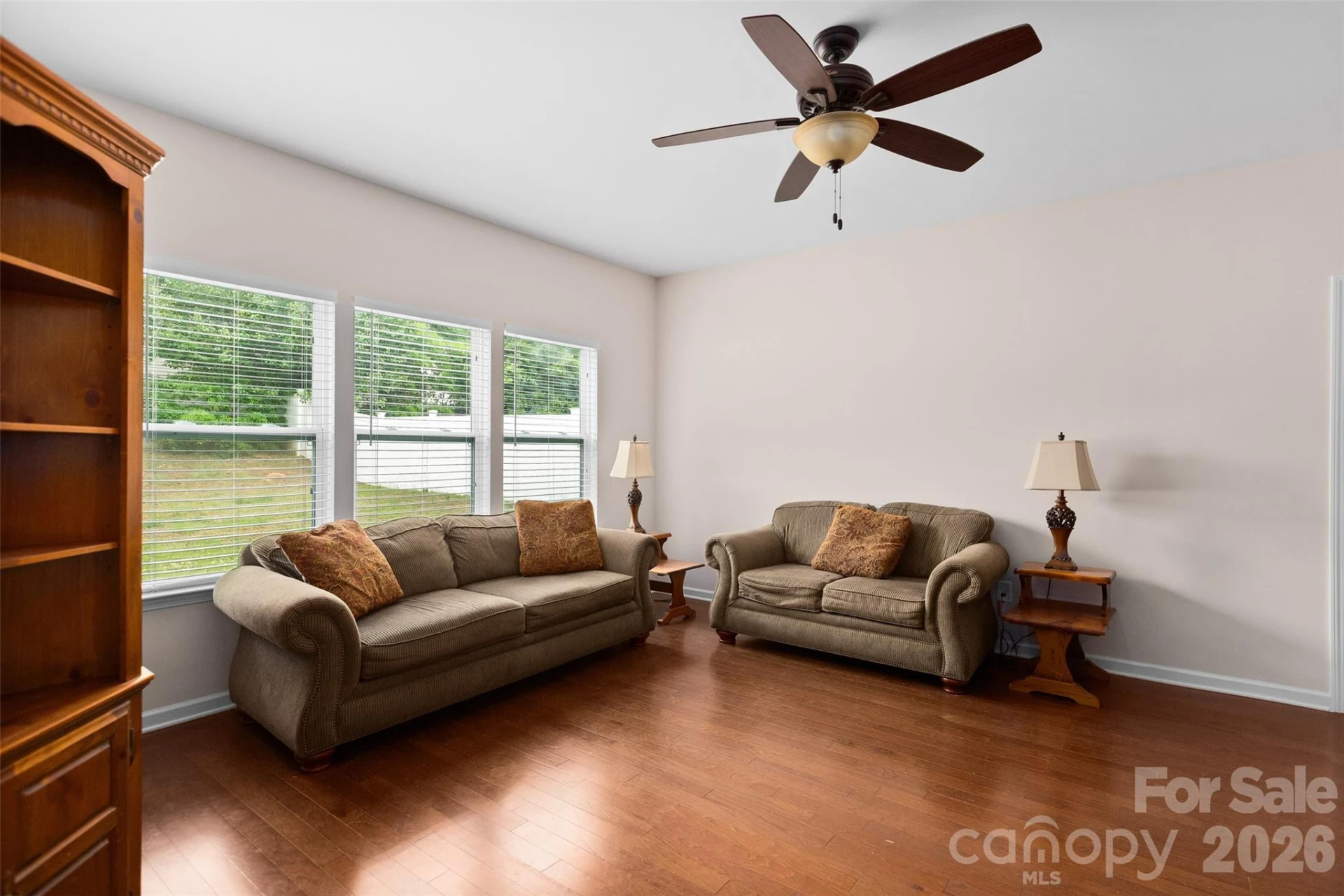 427 Inlet Place Drive - Photo 3