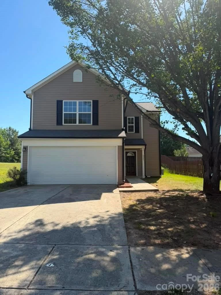 8207 Belmont Stables Drive - Photo 2